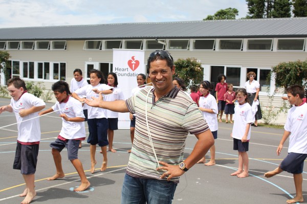 Michael Campbell jumps rope for Heart Foundation